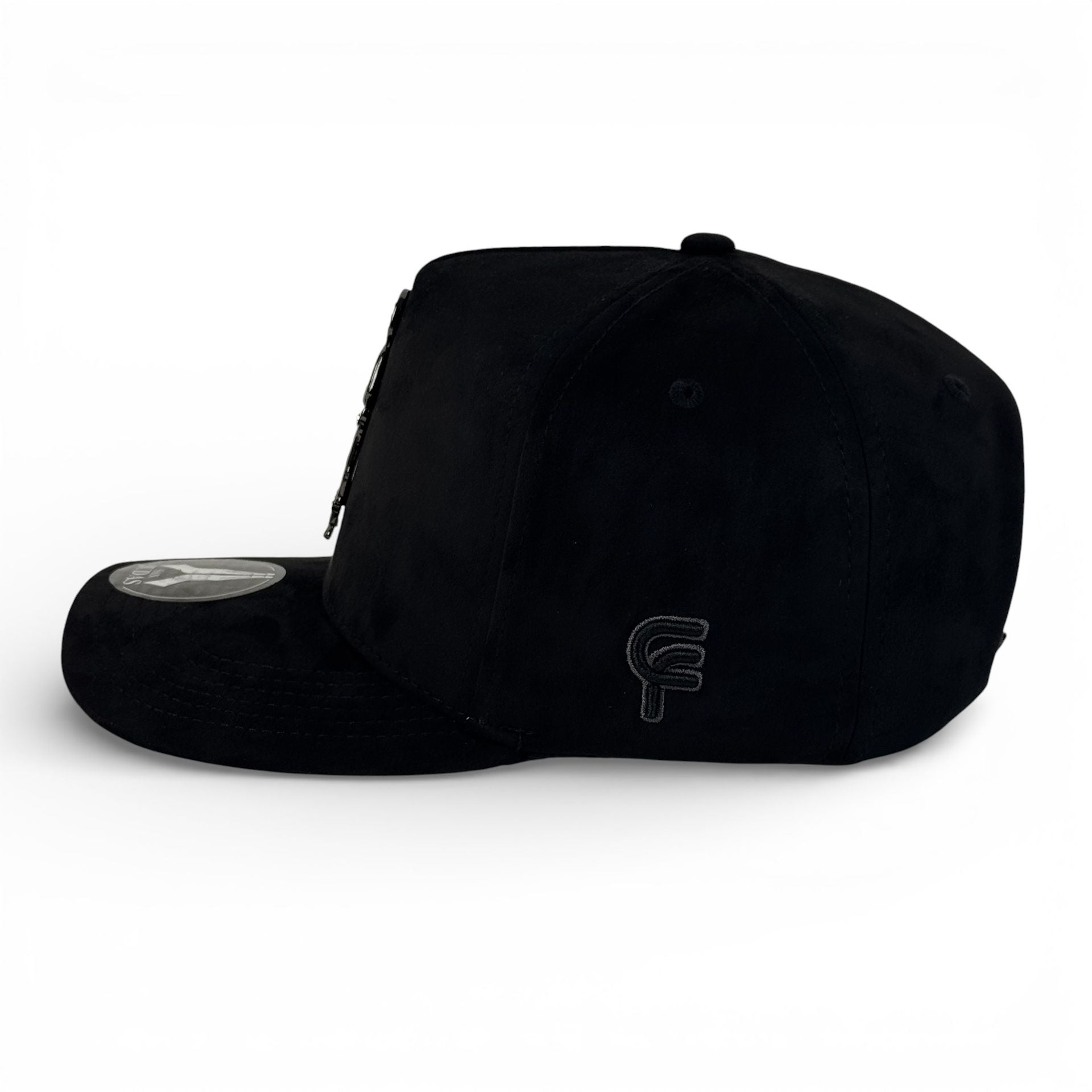 SAN JUDAS NEGRO SUEDE