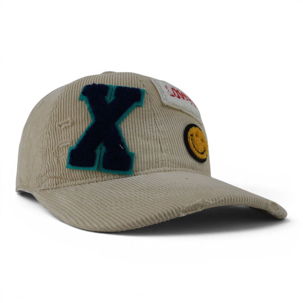 GORRA BEIGE X LOVED